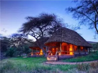 Why To Stay At A Safari Lodge During a Budget Safari
